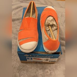 Columbia NWT/NIB Womens Vulc N Vent Slip On Outdoor Shoe Corange Stone Orange 8